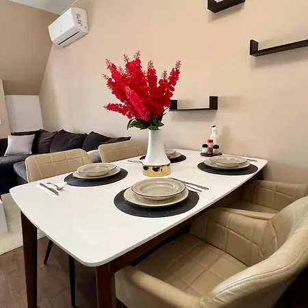 Urban Nest - Near Center And Bus Station فارنا