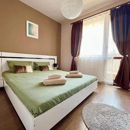 Apartamento Urban Nest - Near Center And Bus Station