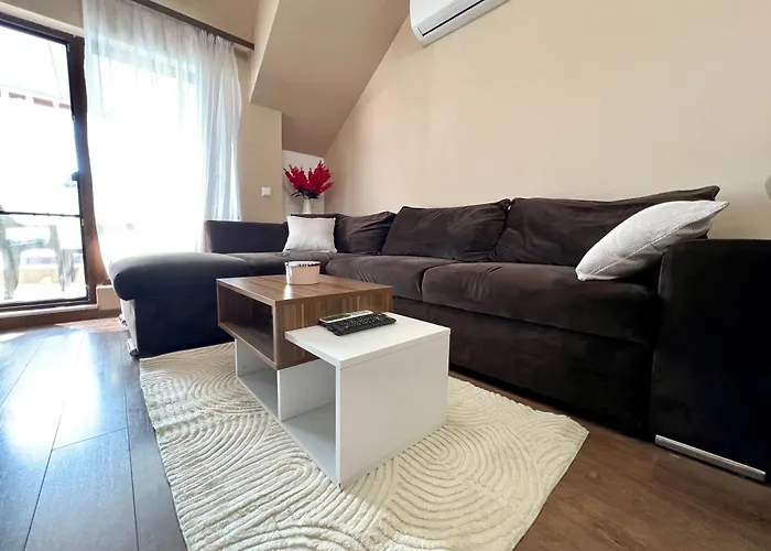 Apartamento Urban Nest - Near Center And Bus Station *