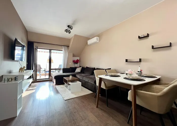 Urban Nest - Near Center And Bus Station Varna