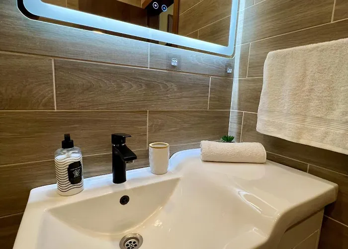 Apartamento Urban Nest - Near Center And Bus Station