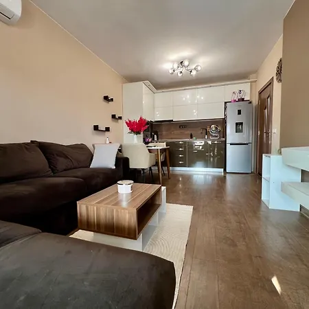 Appartement Urban Nest - Near Center And Bus Station Varna