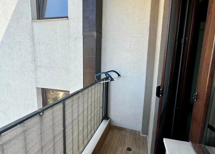 Urban Nest - Near Center And Bus Station 아파트 *