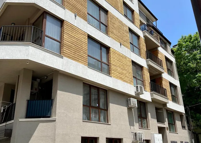 Urban Nest - Near Center And Bus Station *